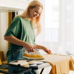 Perché il mio ferro da stiro fa rumore durante l'uso?