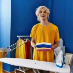 CONSIGLI PER STIRARE LE MAGLIETTE SENZA ROVINARLE