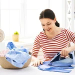 Suggerimenti per stirare le magliette in modo veloce