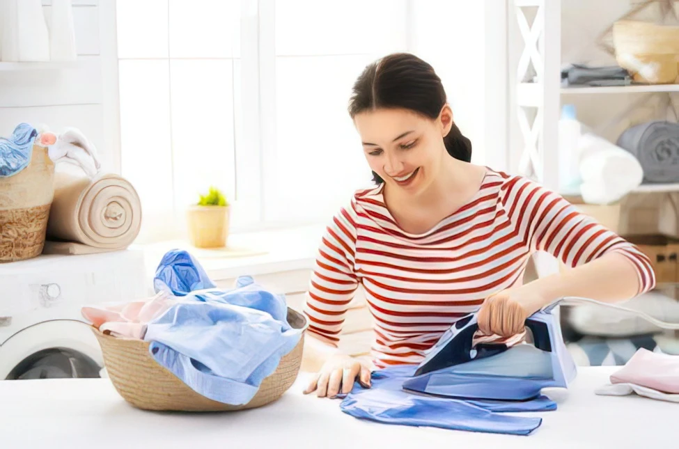 Suggerimenti per stirare le magliette in modo veloce