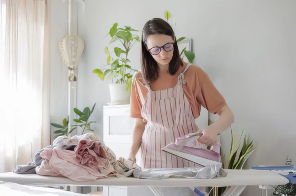 Recensione Rowenta VR7260 Easy Steam Ferro da Stiro con Generatore di Vapore