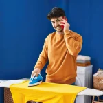 Stirare i vestiti di spandex: consigli e precauzioni. 1 Stirare i vestiti di spandex: consigli e precauzioni.