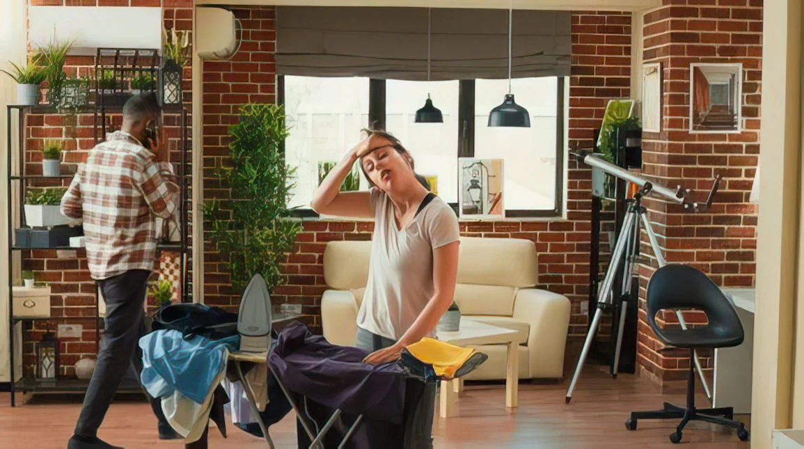 Come stirare correttamente una gonna di jeans senza lasciare segni di pressione?