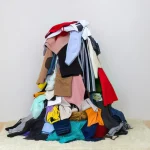 Stirare i vestiti di chiffon: una guida completa. 2 Stirare i vestiti di chiffon: una guida completa.