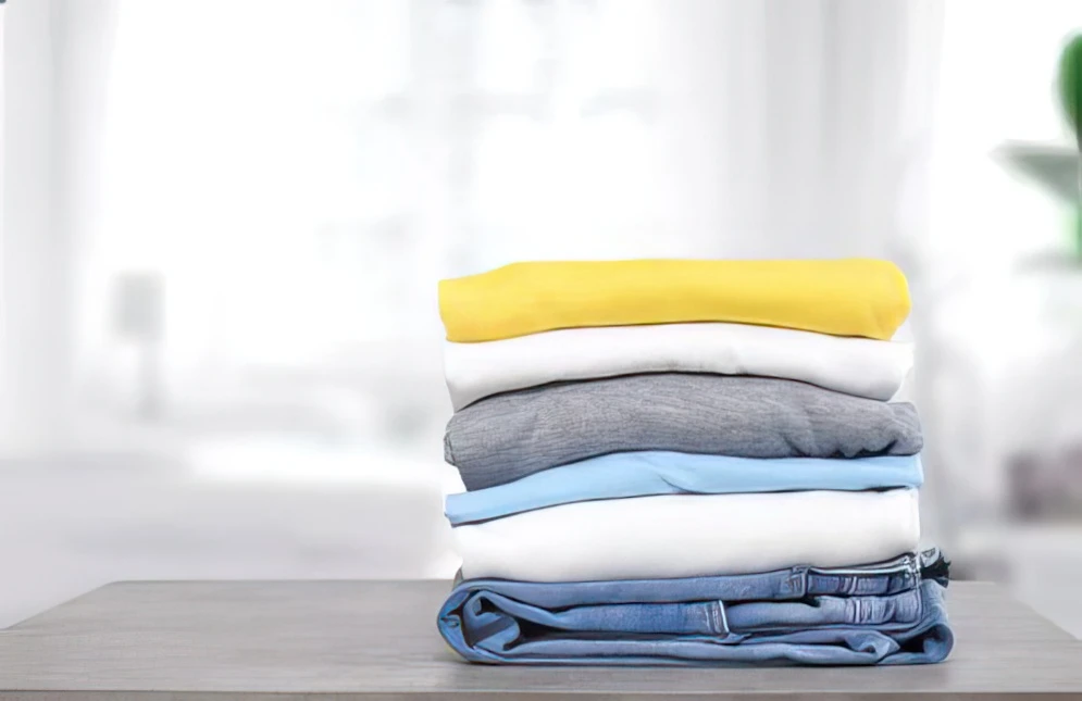 Come stirare correttamente una camicia di chiffon senza rovinarne la trasparenza?