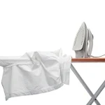 Quali sono i trucchi per stirare le camicie da uomo senza lasciare pieghe?