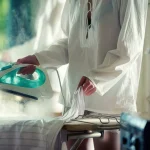 Quali sono i consigli per stirare le camicette a maniche corte? 1 Quali sono i consigli per stirare le camicette a maniche corte?