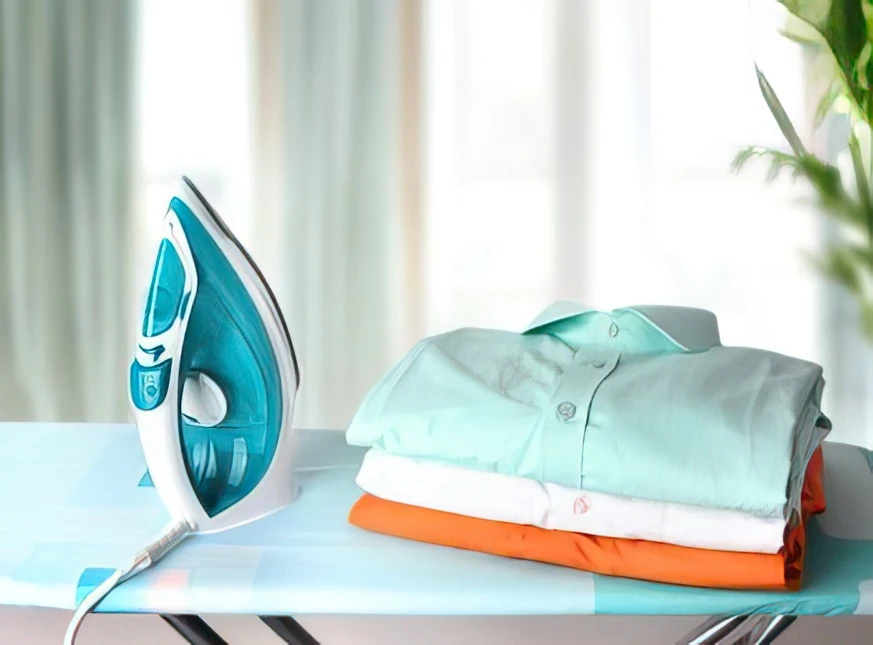 Stirare i vestiti di cashmere: una guida dettagliata.