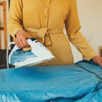 Quali sono i metodi per stirare la biancheria da letto senza lasciare pieghe?