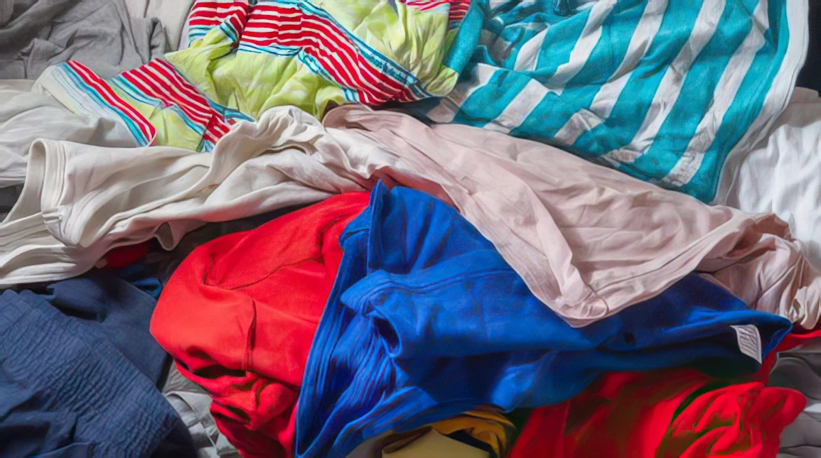 Quali sono i metodi per stirare la biancheria da bebè in modo sicuro?