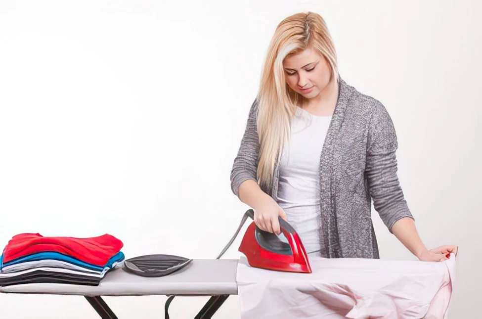 Quali sono i trucchi per stirare senza pieghe?